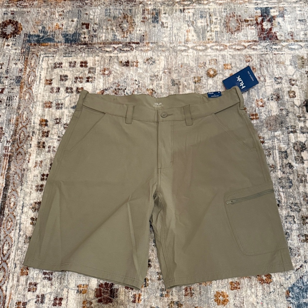 Huk Men's Cargo Shorts NWT
